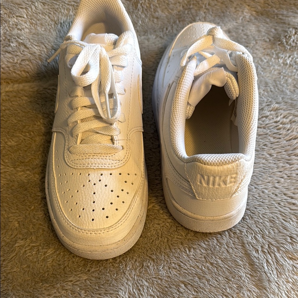 Nike White Sneakers Iconic Air Force 1 Style